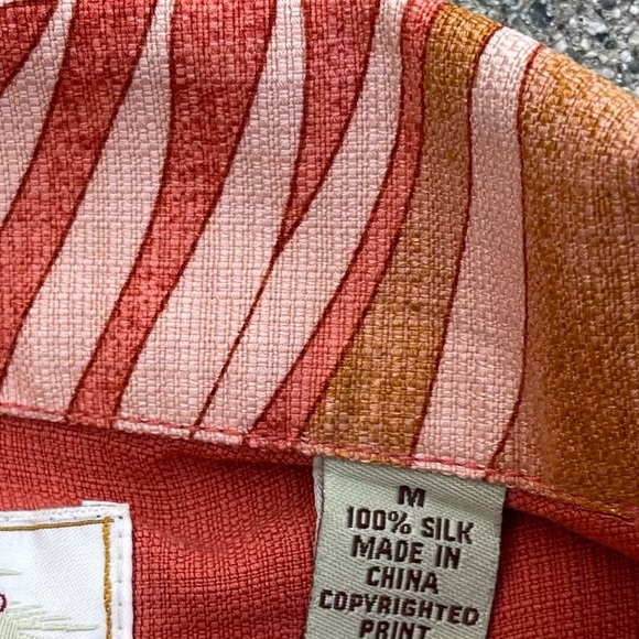 Tommy Bahamas Mens Silk button up short sleeve shirt Hawaiian Vacation summer - Picture 3 of 6